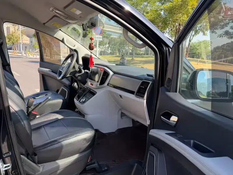Refine M4 2022 2.0CTI Diesel Manual Sporty Edition — миниатюра 8