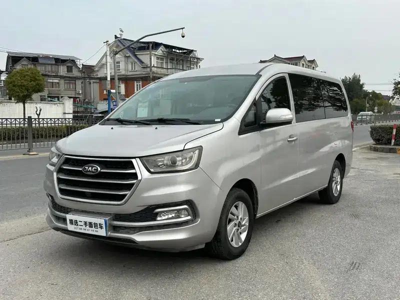 Refine M4 2016 2.0L Manual Comfort Model — миниатюра 1