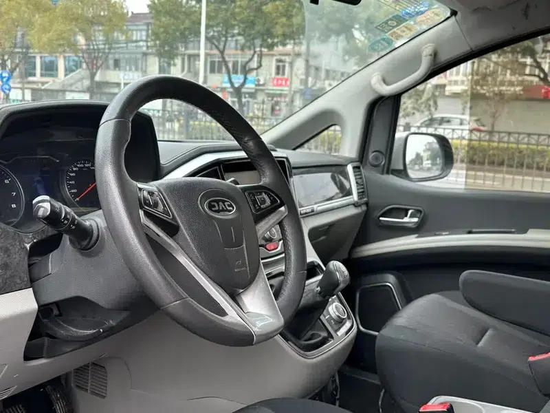 Refine M4 2016 2.0L Manual Comfort Model — миниатюра 12