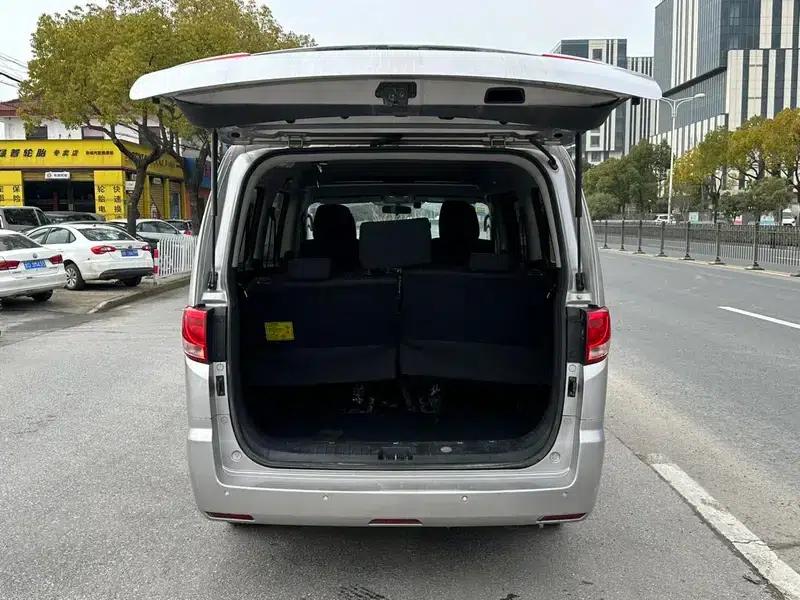 Refine M4 2016 2.0L Manual Comfort Model — миниатюра 16