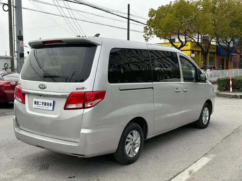 Refine M4 2016 2.0L Manual Comfort Model — миниатюра 6