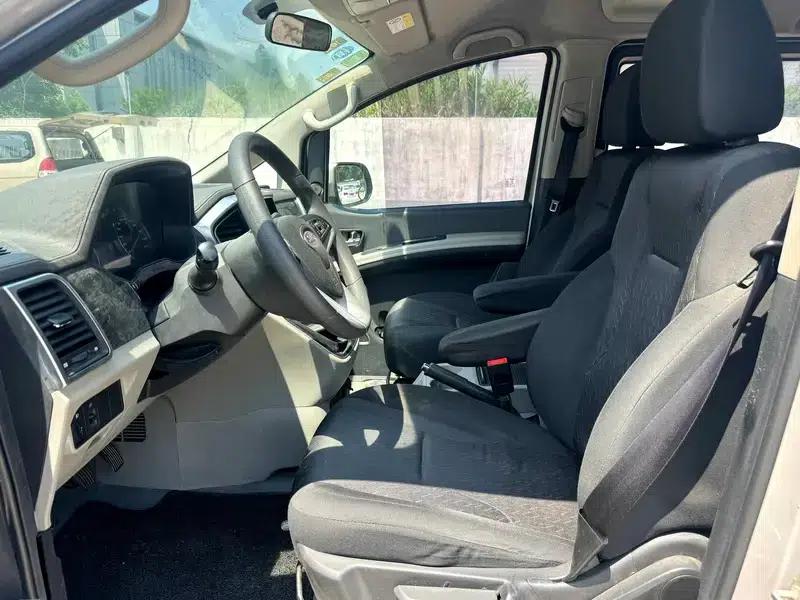 Refine M4 2016 2.0L Manual Deluxe Edition — миниатюра 14