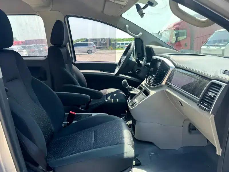 Refine M4 2016 2.0L Manual Deluxe Edition — миниатюра 18