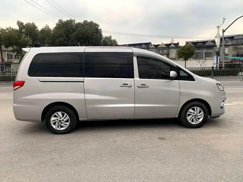 Refine M4 2016 2.0L Manual Deluxe Edition — миниатюра 8