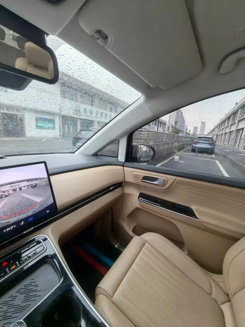 2024 Refine RF8 PHEV Smart Edition 1.5T 150KM Flagship Model — миниатюра 14