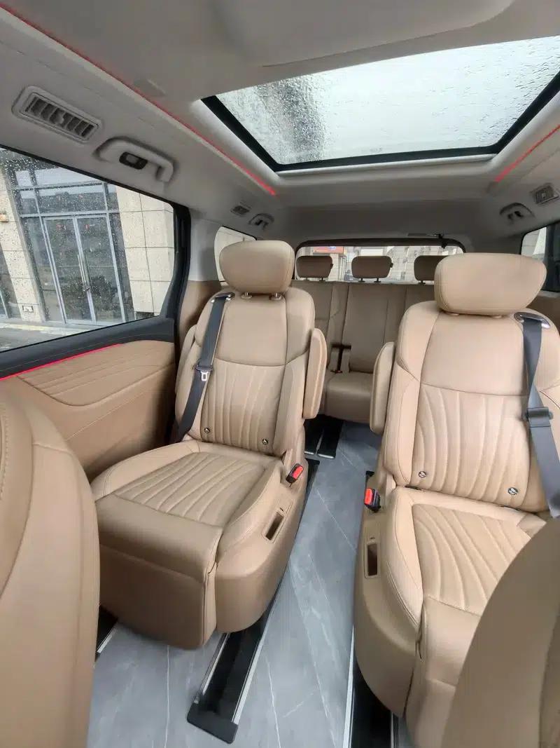 2024 Refine RF8 PHEV Smart Edition 1.5T 150KM Flagship Model — миниатюра 20