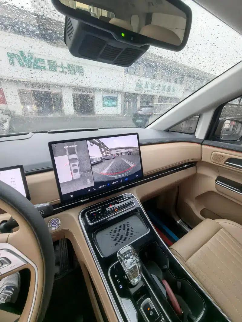 2024 Refine RF8 PHEV Smart Edition 1.5T 150KM Flagship Model — миниатюра 8