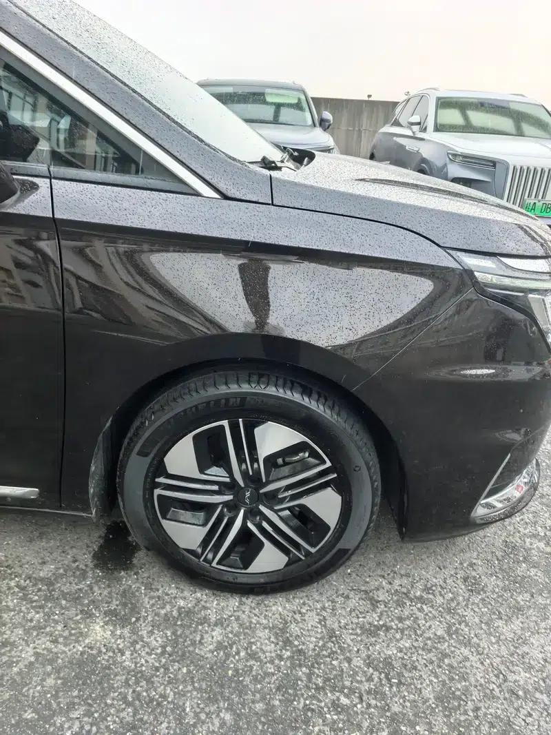 2024 Refine RF8 PHEV Smart Edition 1.5T 150KM Flagship Model — миниатюра 10
