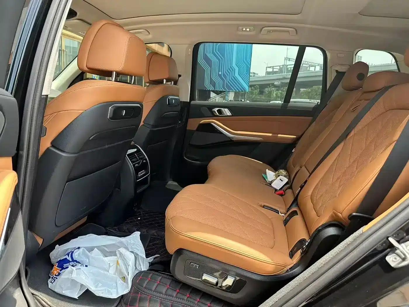 BMW X7 2023 xDrive40i Leading Luxury Package — миниатюра 4