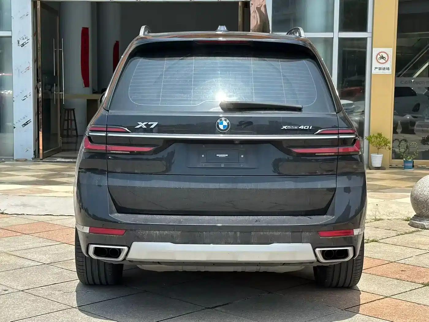 BMW X7 2023 xDrive40i Leading Luxury Package — миниатюра 8