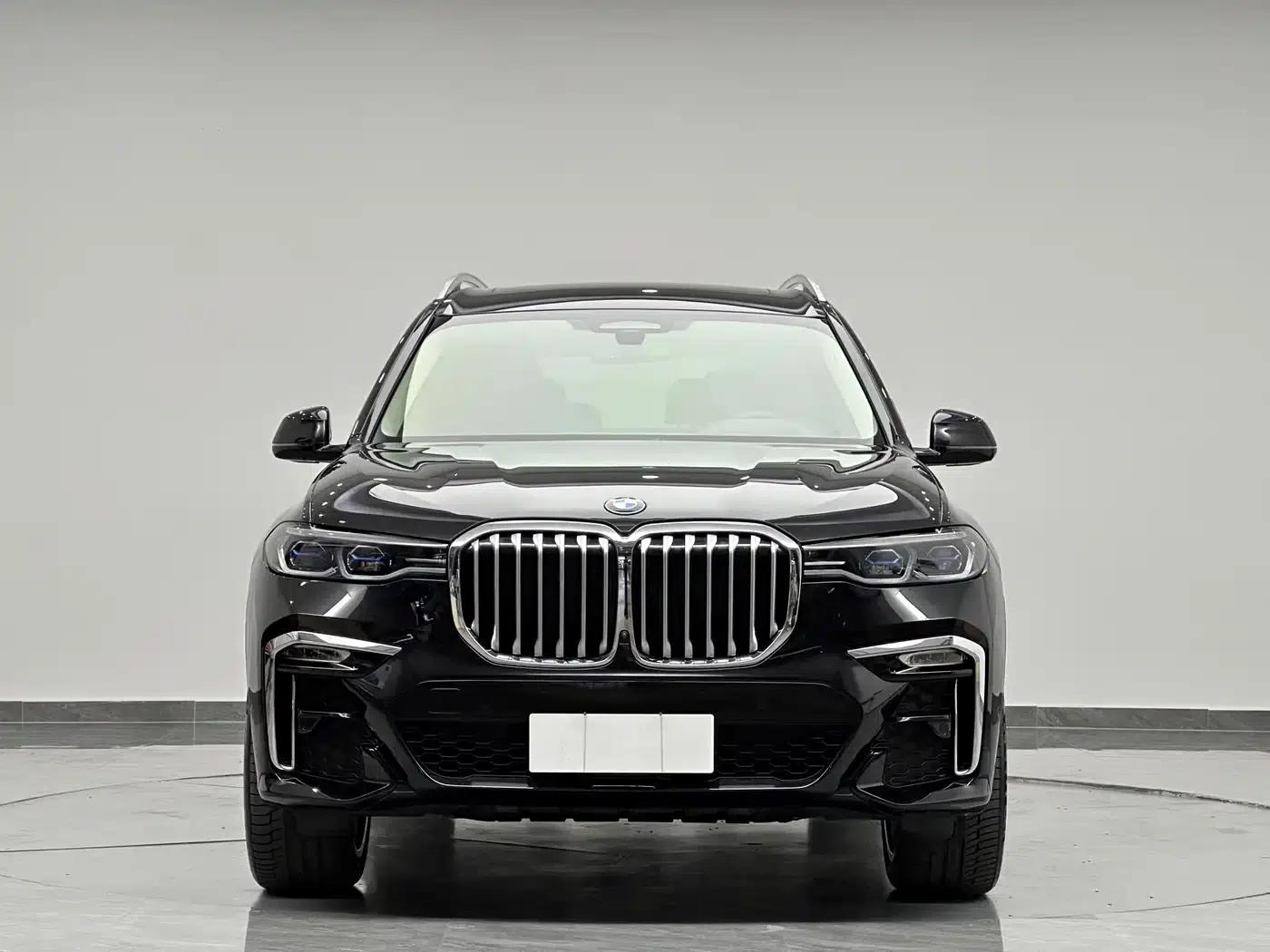 2021 BMW X7 xDrive40i Executive M Sport Package — миниатюра 2