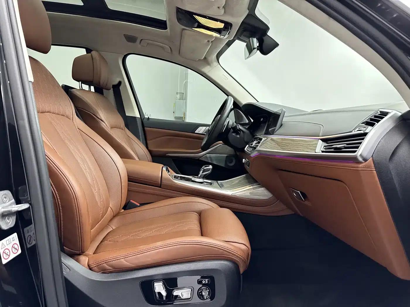 2021 BMW X7 xDrive40i Executive M Sport Package — миниатюра 13
