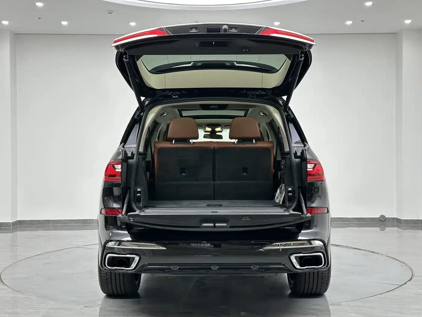 2021 BMW X7 xDrive40i Executive M Sport Package — миниатюра 29