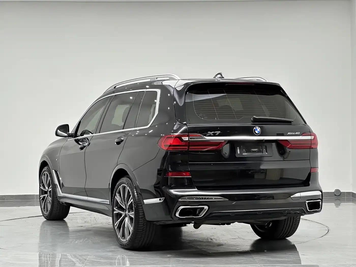 2021 BMW X7 xDrive40i Executive M Sport Package — миниатюра 6