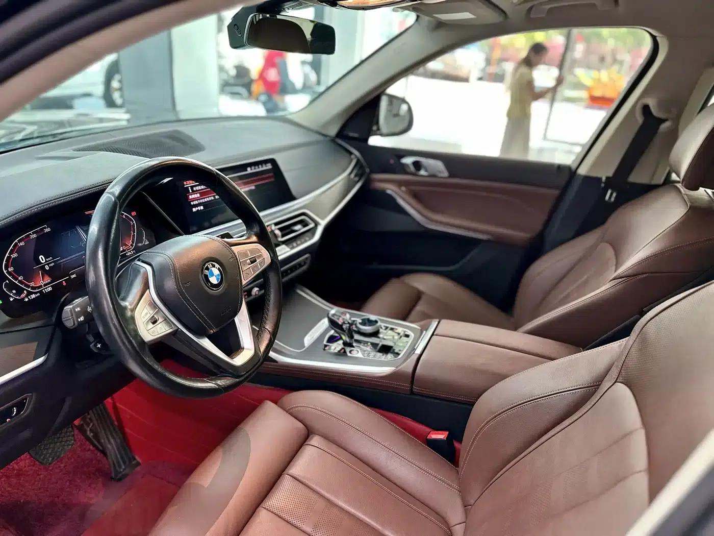 BMW X7 2020 xDrive40i Leading Luxury Package — миниатюра 8