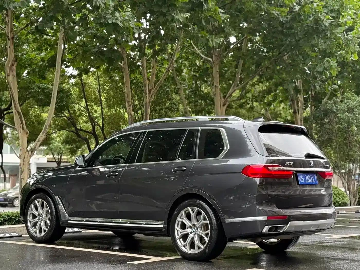 BMW X7 2021 Facelift xDrive40i Executive Luxury Package — миниатюра 7
