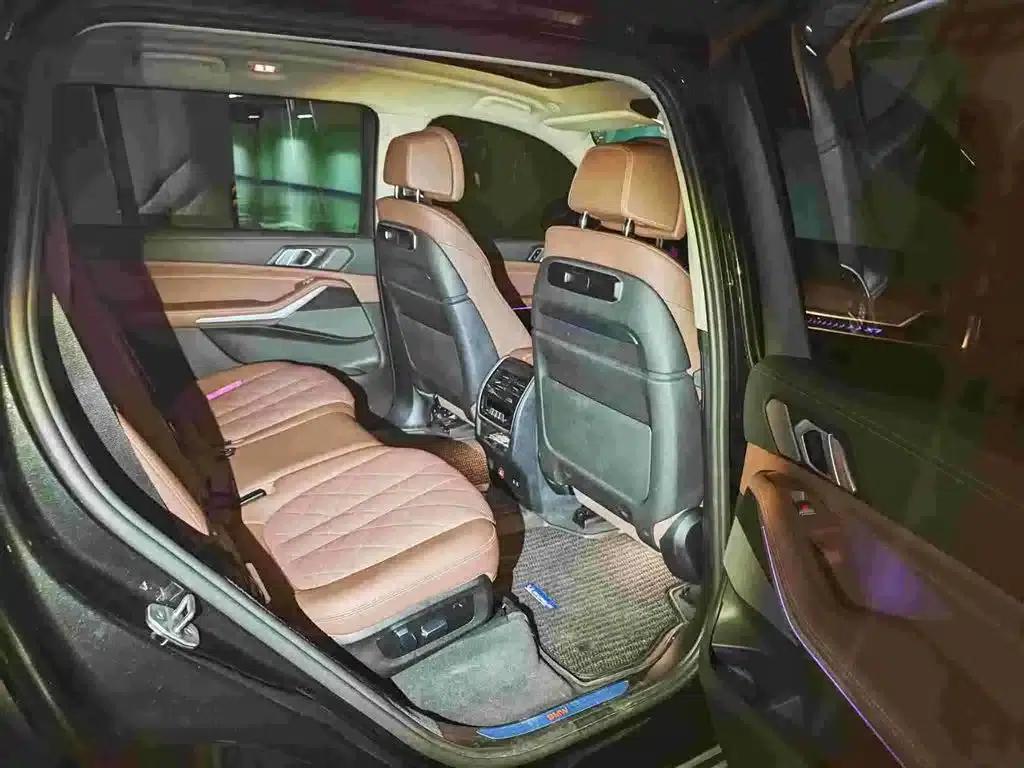 BMW X7 2023 xDrive40i Leading Luxury Package — миниатюра 11
