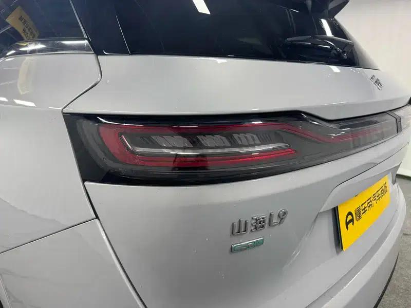 Jetour Mountain & Sea L9 2025 1.5TD DHT Six-Seat Flagship Edition — миниатюра 13
