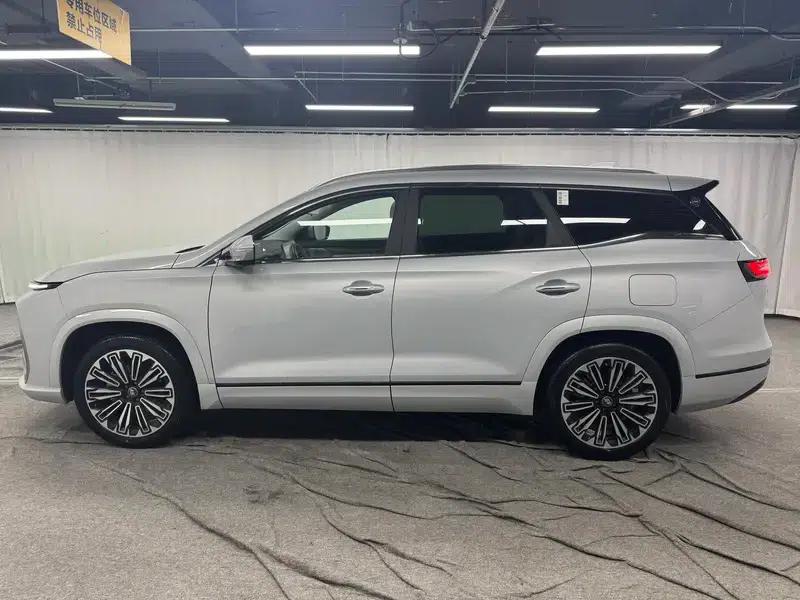Jetour Mountain & Sea L9 2025 1.5TD DHT Six-Seat Flagship Edition — миниатюра 4
