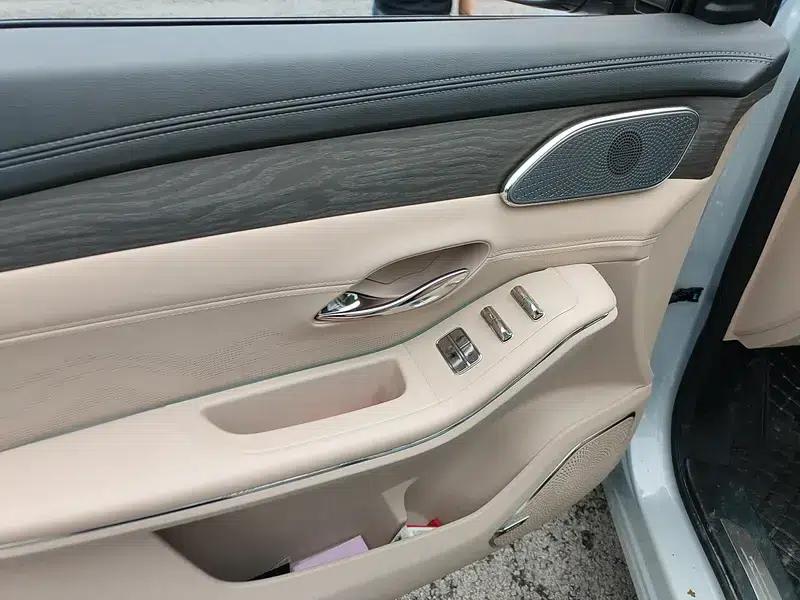Jetour Mountain & Sea L9 2025 1.5TD DHT Six-Seat Flagship Edition — миниатюра 15