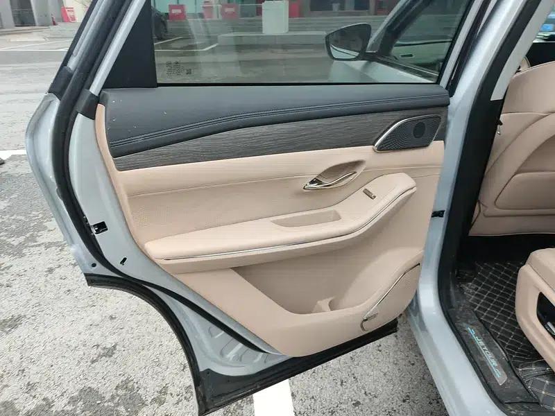 Jetour Mountain & Sea L9 2025 1.5TD DHT Six-Seat Flagship Edition — миниатюра 17
