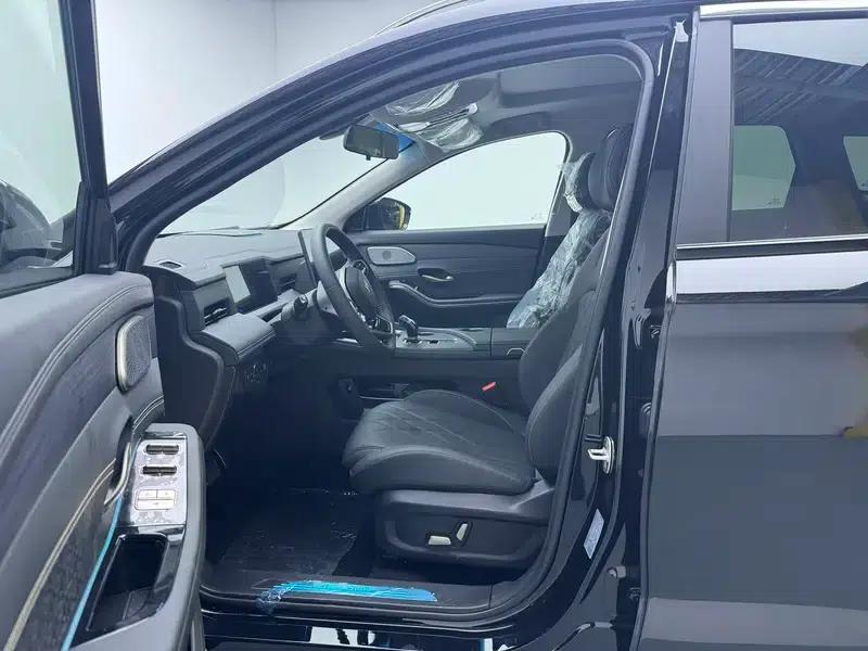 Jetour Mountain & Sea L9 2024 1.5TD Executive Edition — миниатюра 17