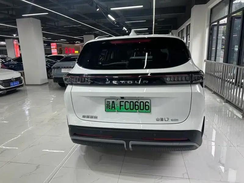 Jetour Mountain & Sea L7 2026 Super Edition 130km Luxury+ — миниатюра 4