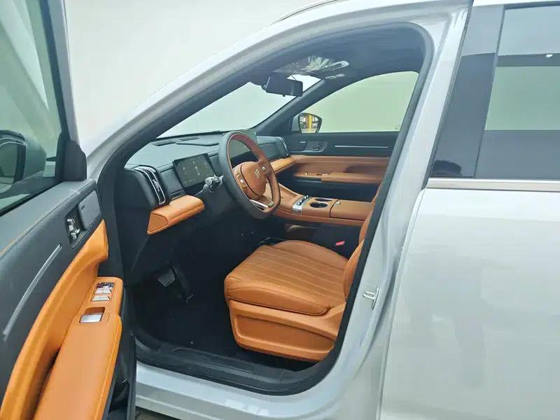 Jetour Mountain & Sea L7 PLUS 2026 Model, 121km/h, 5-seater Comfort Edition — миниатюра 17