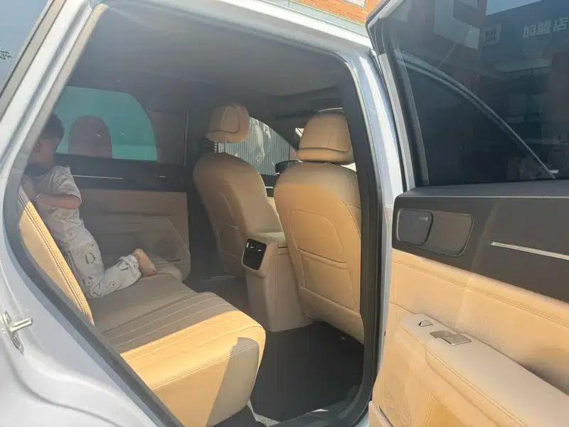 Jetour Mountain & Sea L7 PLUS 2026 Model, 121km/h, 5-seater Comfort Edition — миниатюра 16