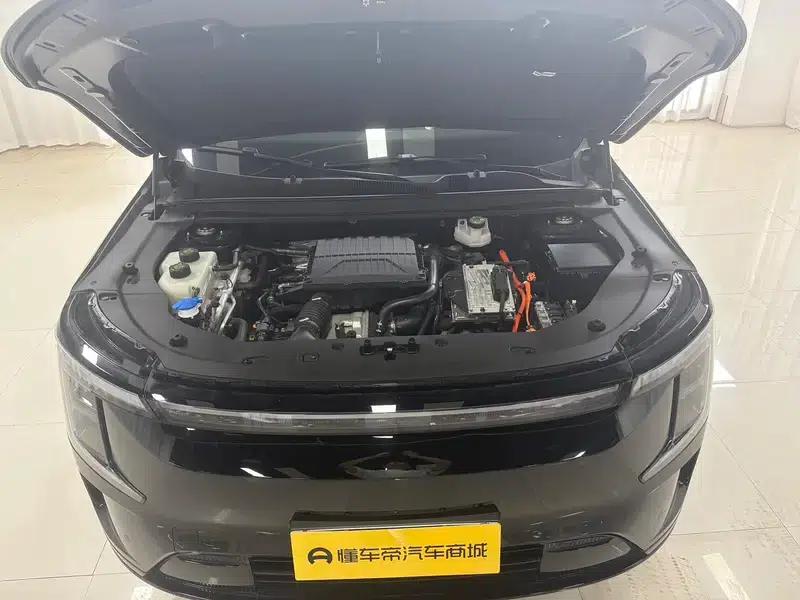 Jetour Mountain & Sea L7 PLUS 2026 Model 220km/h Electric 7-Seater Flagship Edition — миниатюра 10