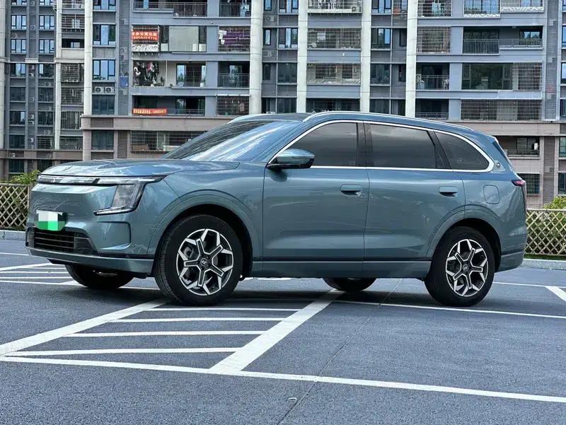 Jetour Mountain & Sea L7 PLUS 2026 Model 220km/h Electric 7-Seater Flagship Edition — миниатюра 1