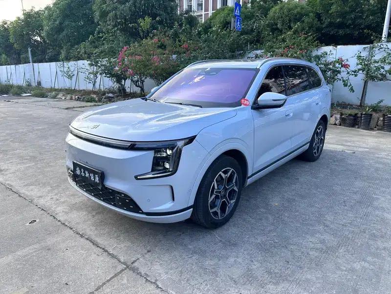 Jetour Mountain & Sea L7 PLUS 2026 Model 220km/h Electric 7-Seater Flagship Edition — миниатюра 1
