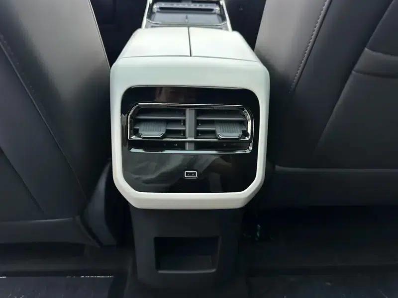 Jetour Mountain & Sea L6 2024 1.5TD DHT ULTRA — миниатюра 15