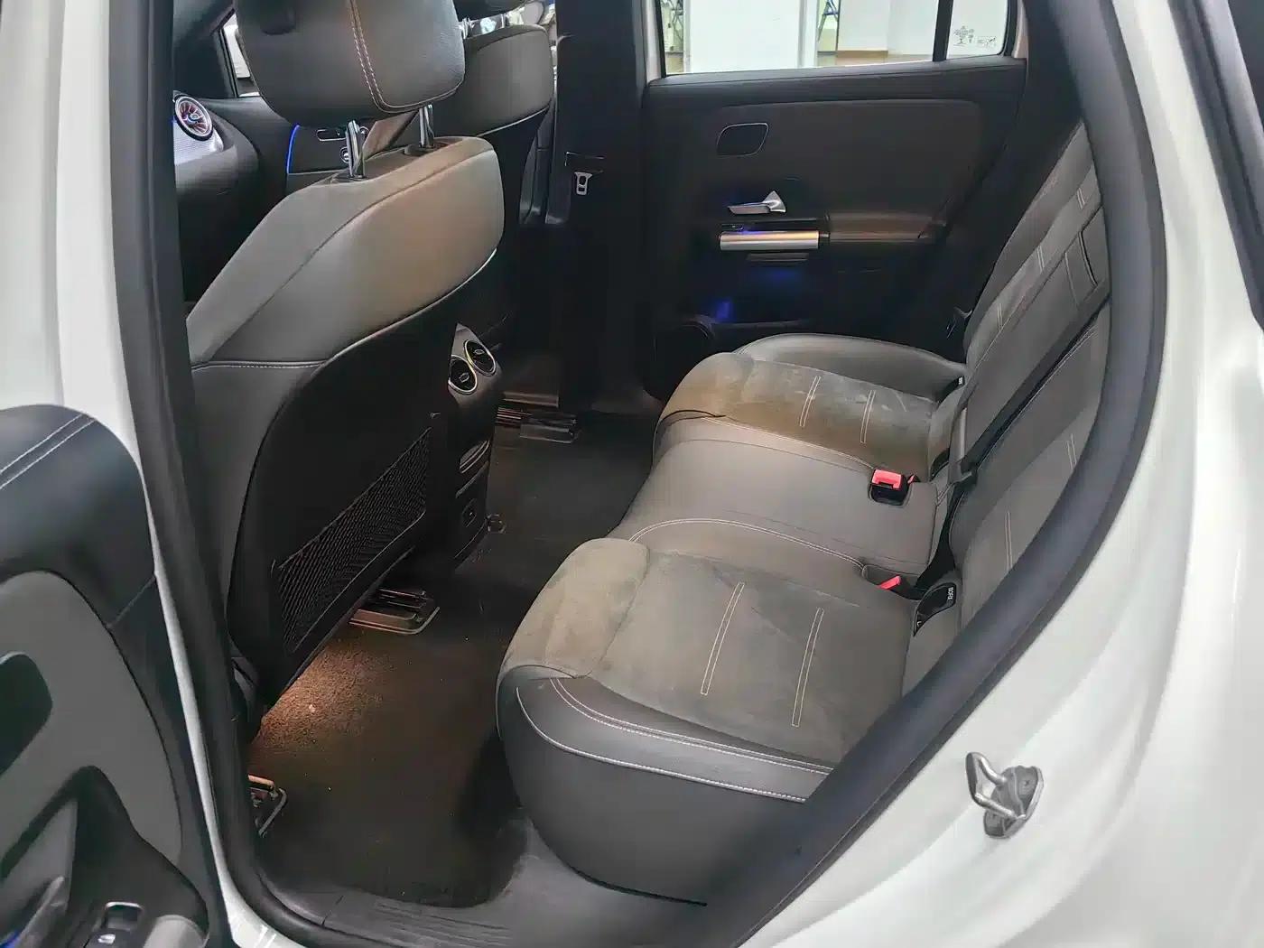 Mercedes-Benz EQA 2022 EQA 300 4MATIC First Edition — миниатюра 12