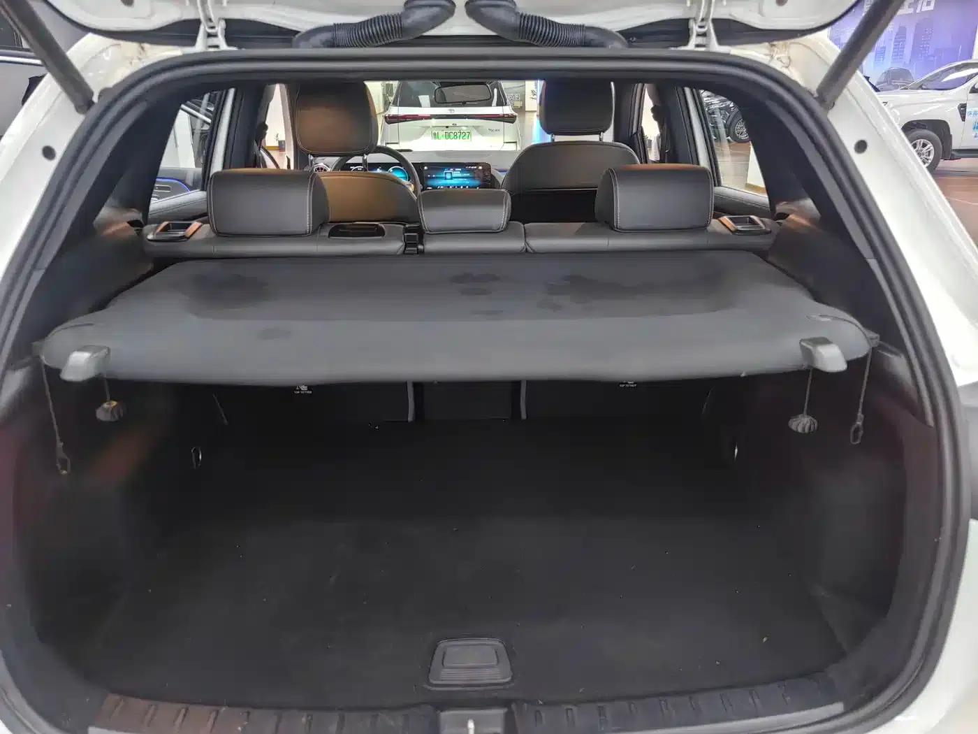 Mercedes-Benz EQA 2022 EQA 300 4MATIC First Edition — миниатюра 13