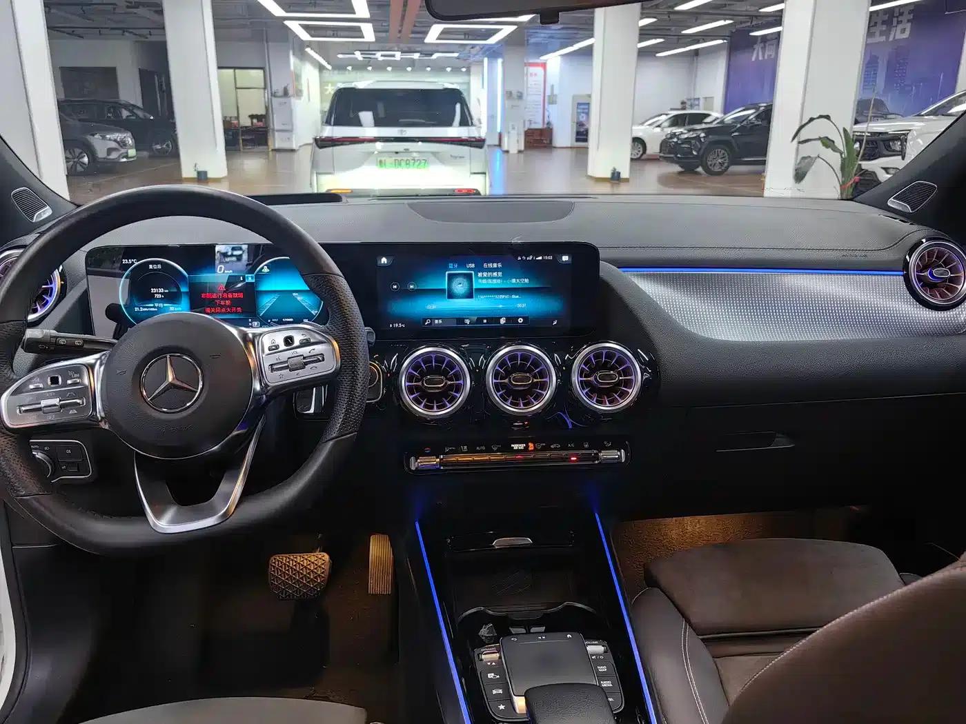 Mercedes-Benz EQA 2022 EQA 300 4MATIC First Edition — миниатюра 16