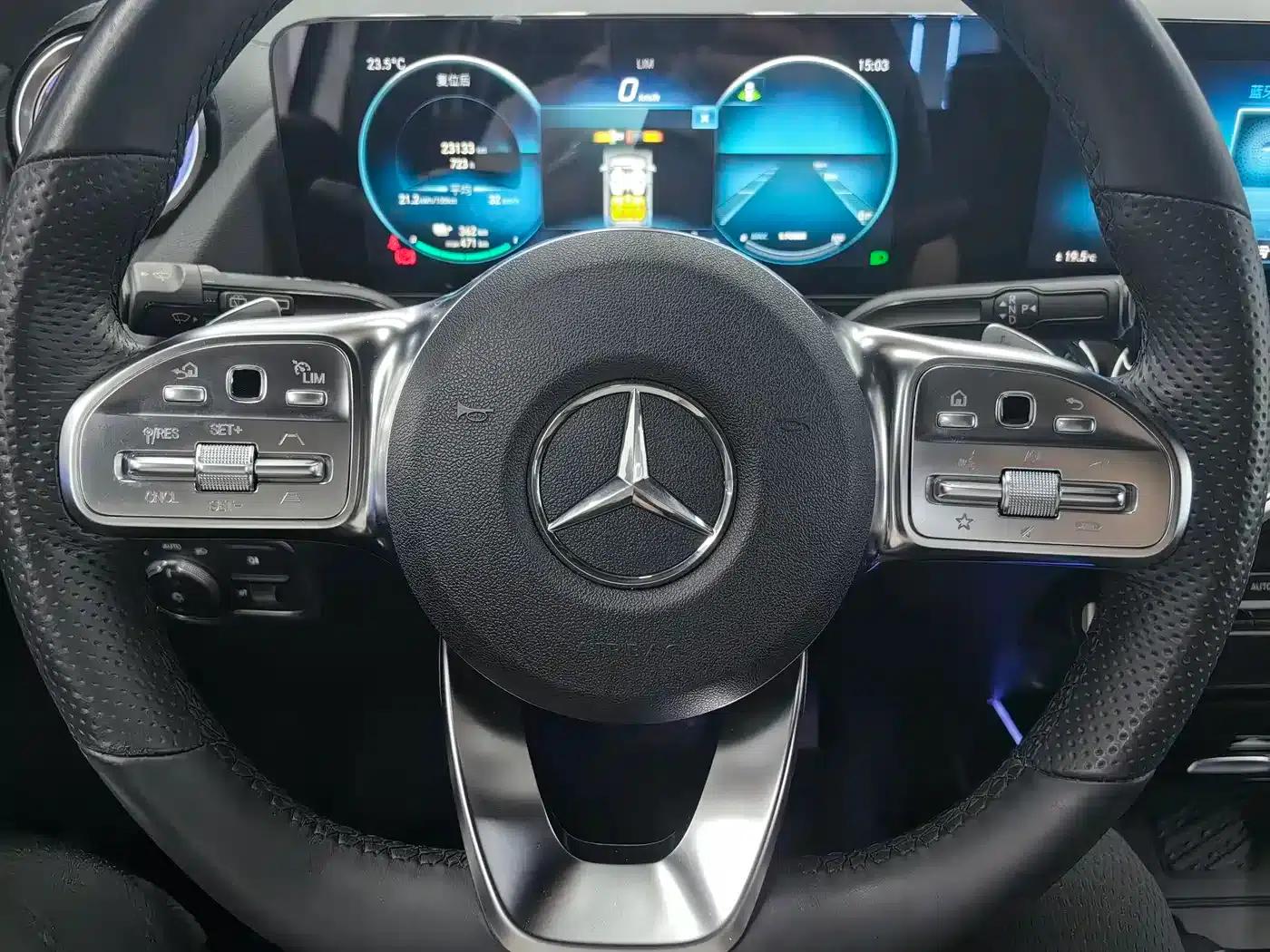 Mercedes-Benz EQA 2022 EQA 300 4MATIC First Edition — миниатюра 18