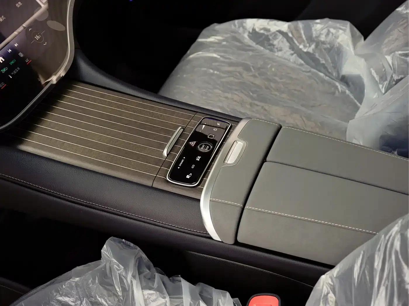 Mercedes-Benz EQS SUV 2025 500 4MATIC — миниатюра 15