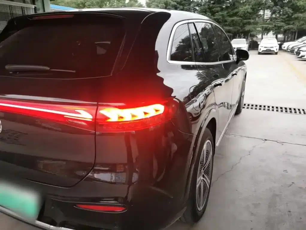 Mercedes-Benz EQS SUV 2023 Model 450+ — миниатюра 8
