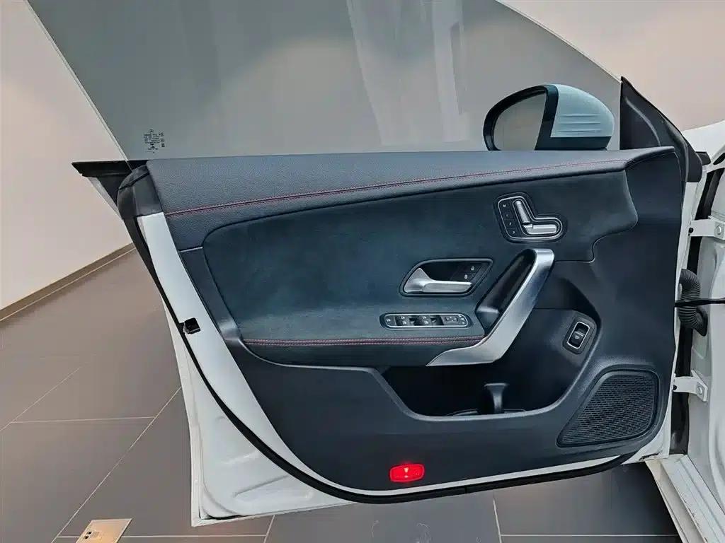Imported Mercedes-Benz CLA 2025 model — миниатюра 14