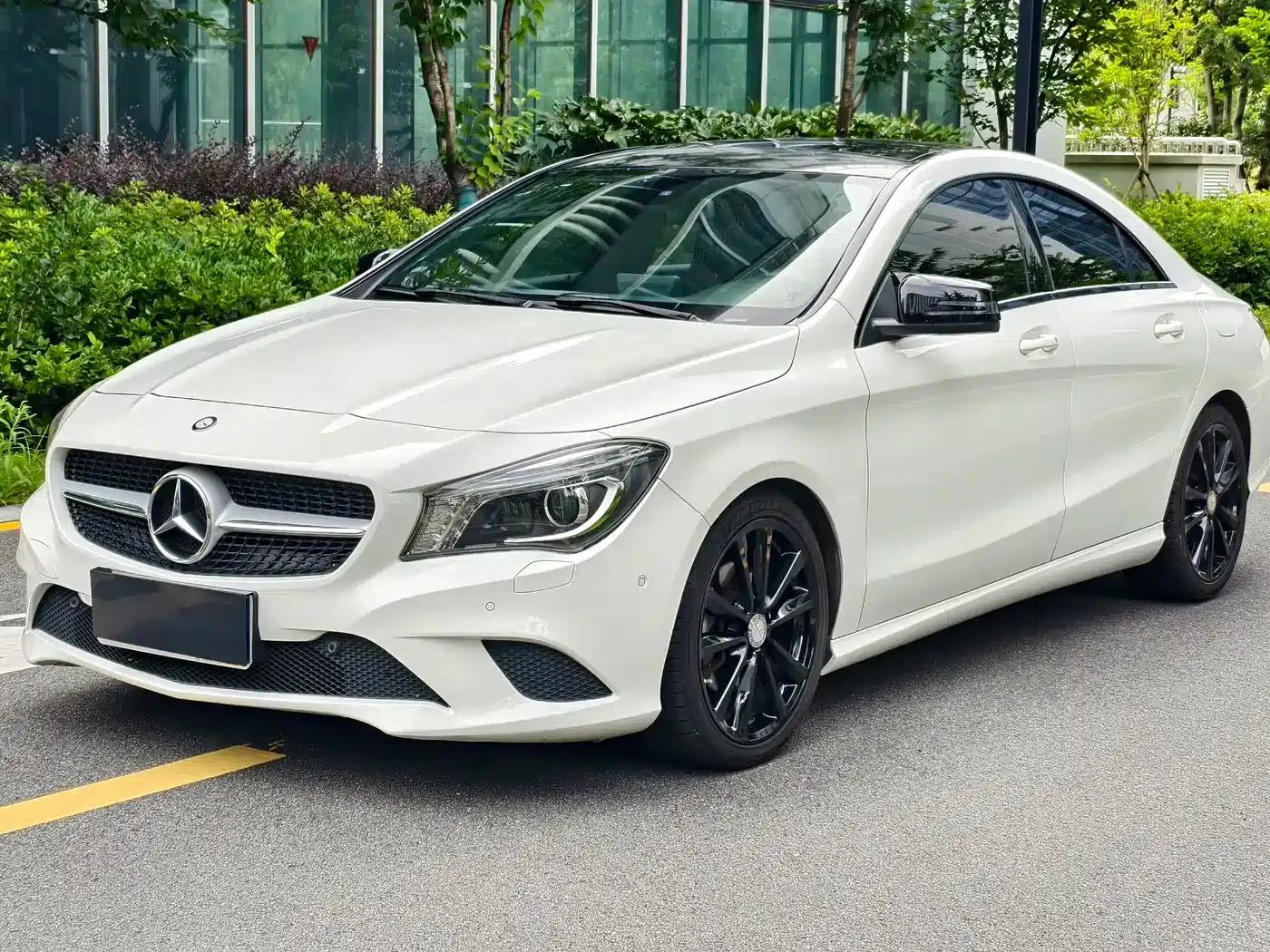 Imported Mercedes-Benz CLA 2015 model CLA 200 — миниатюра 1