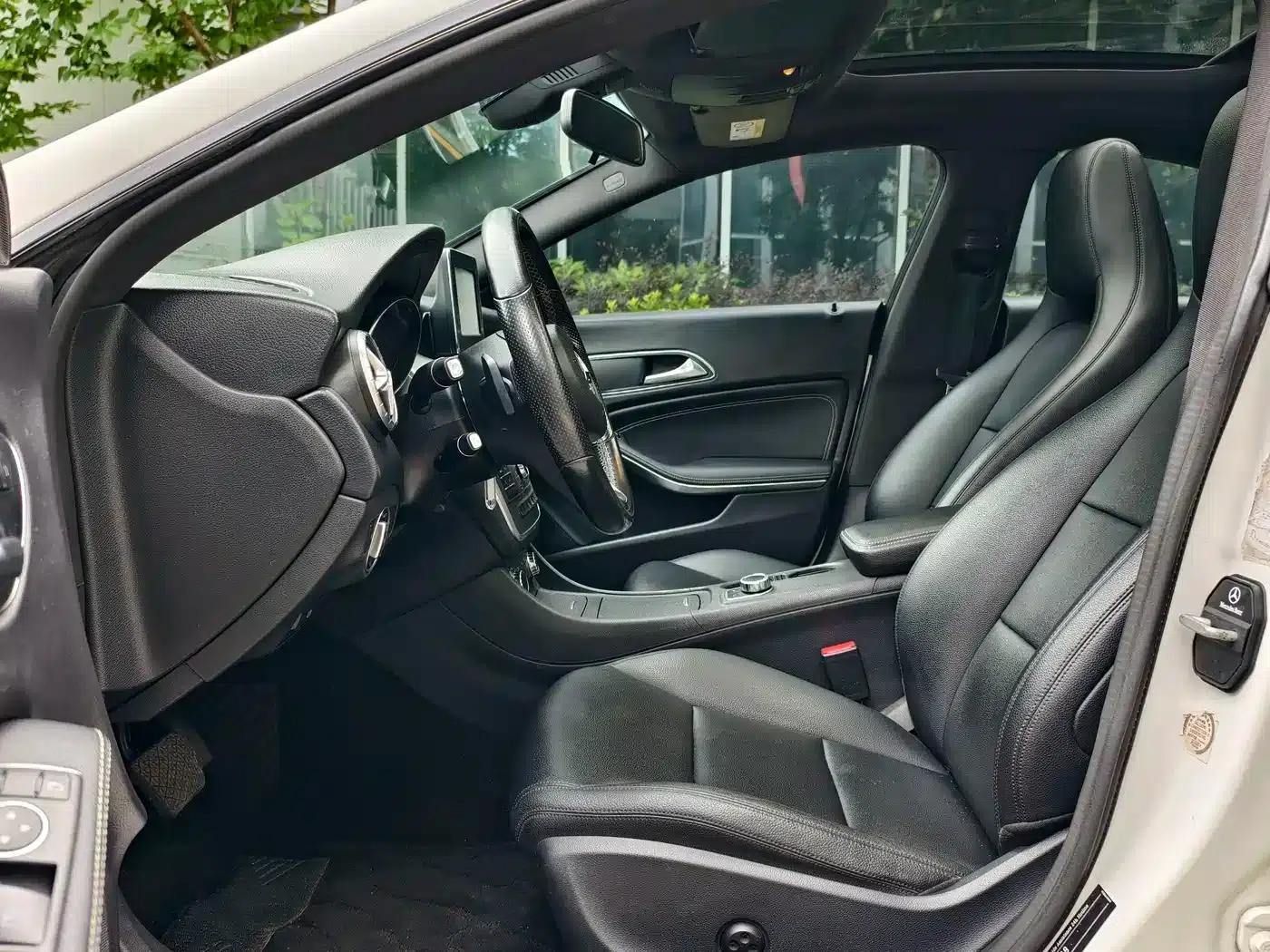 Imported Mercedes-Benz CLA 2015 model CLA 200 — миниатюра 11