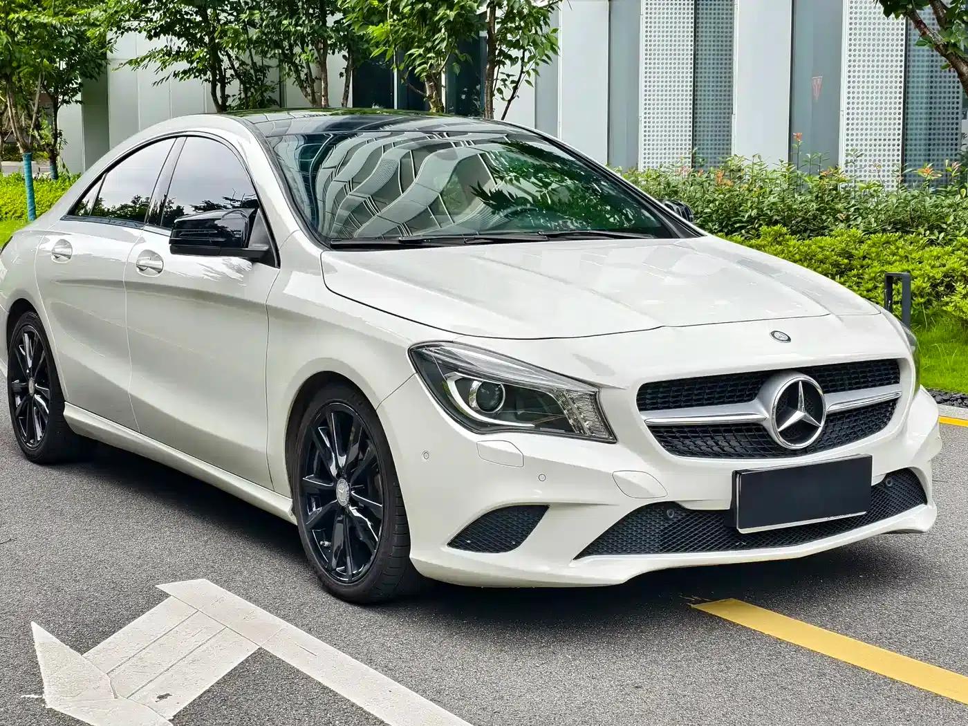 Imported Mercedes-Benz CLA 2015 model CLA 200 — миниатюра 3