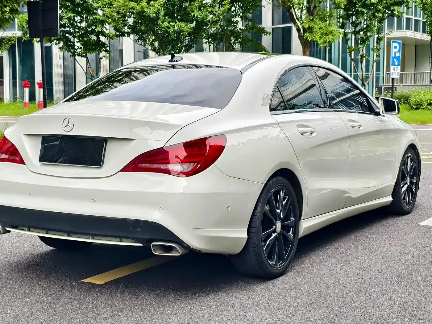 Imported Mercedes-Benz CLA 2015 model CLA 200 — миниатюра 8