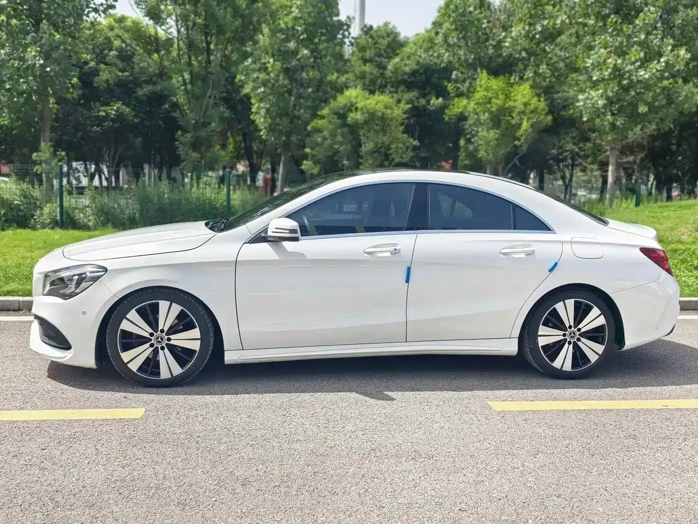Imported Mercedes-Benz CLA 2018 CLA 200 Fashion Edition — миниатюра 13