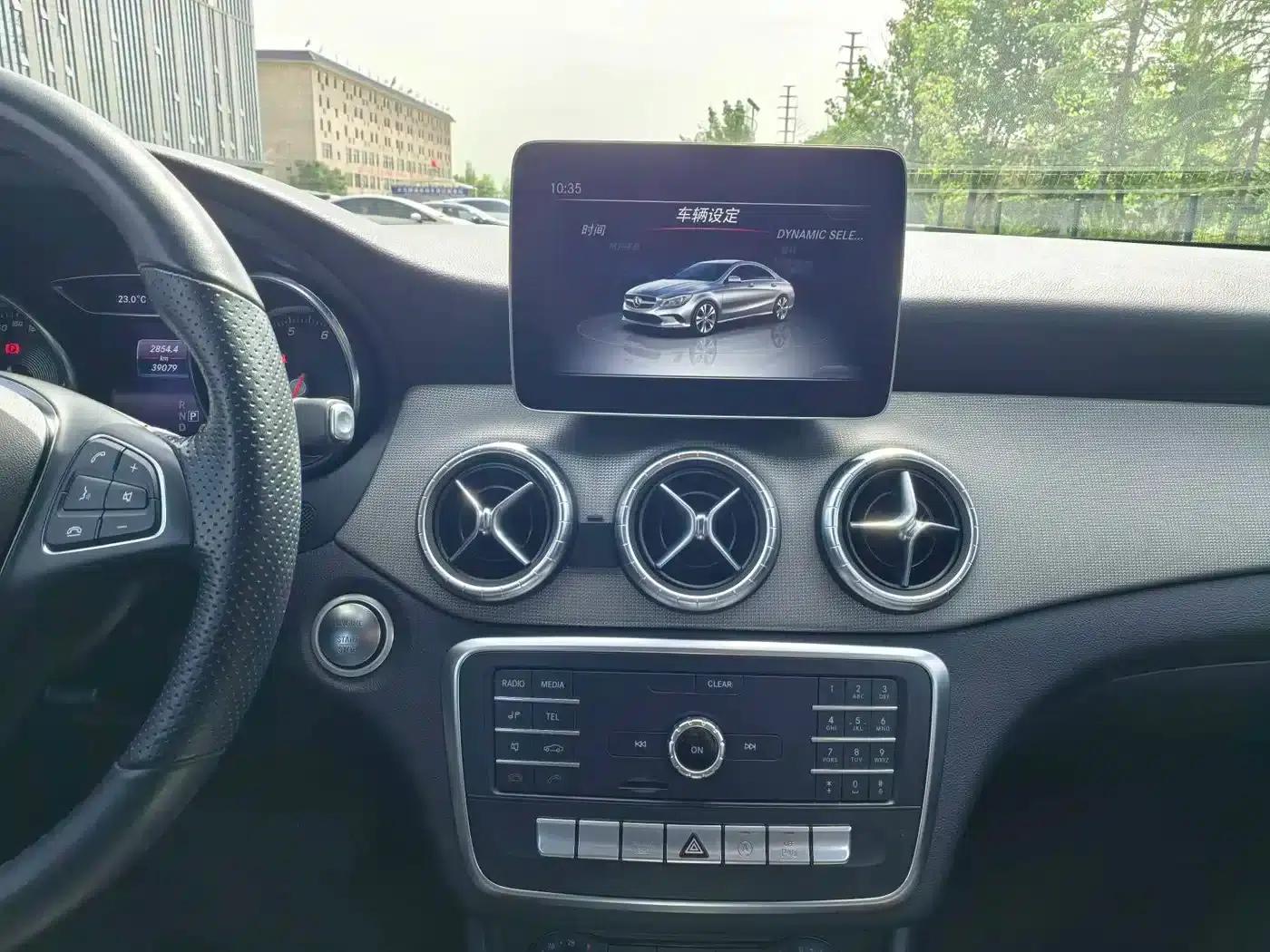 Imported Mercedes-Benz CLA 2018 CLA 200 Fashion Edition — миниатюра 7