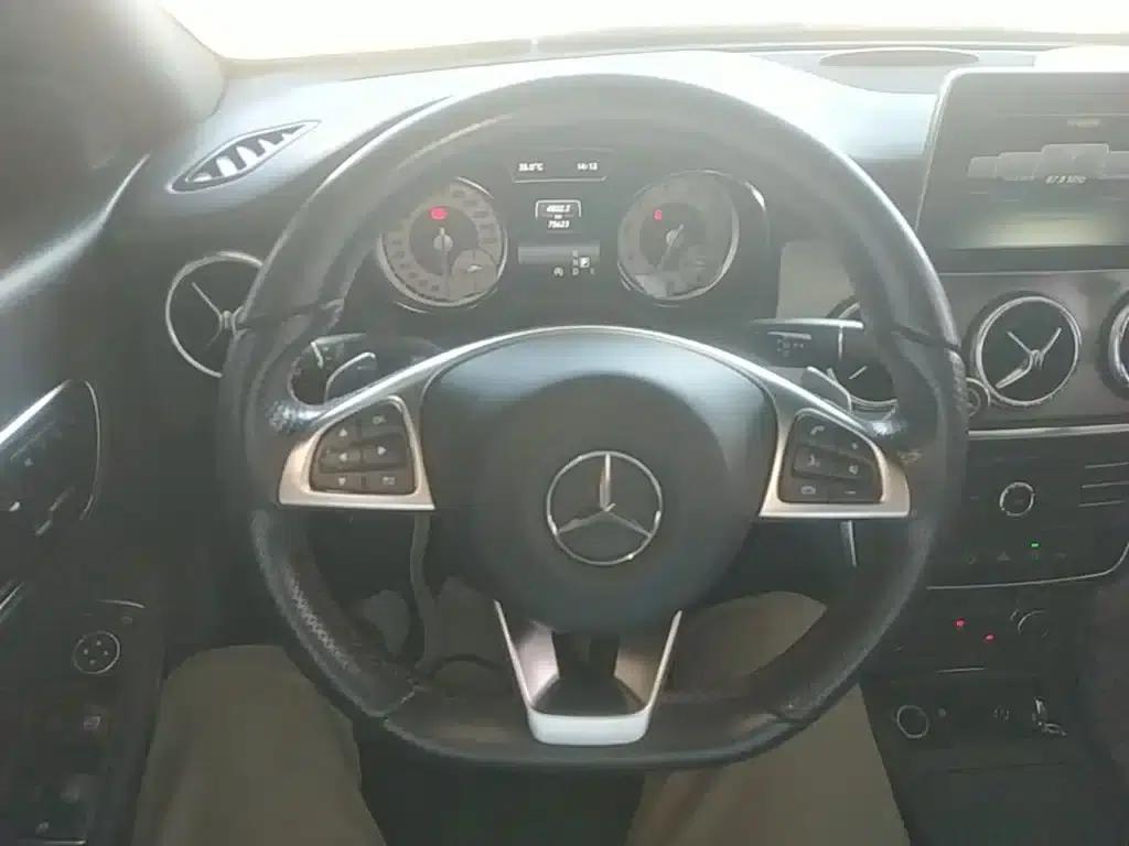 Imported Mercedes-Benz CLA 2015 CLA 220 4MATIC — миниатюра 11