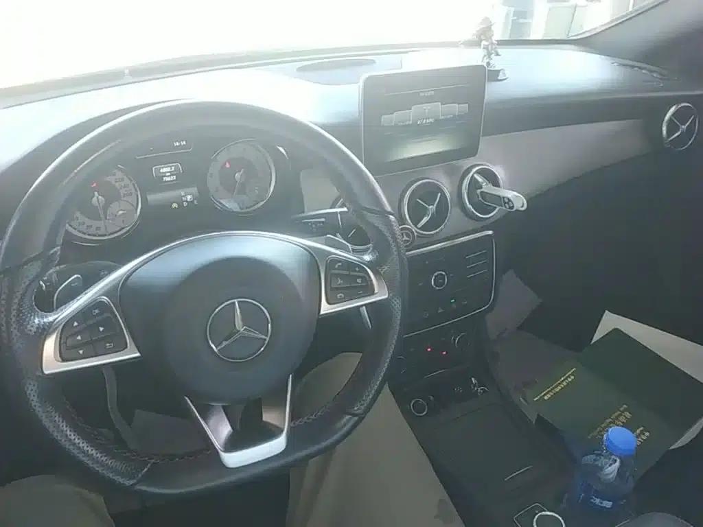 Imported Mercedes-Benz CLA 2015 CLA 220 4MATIC — миниатюра 10