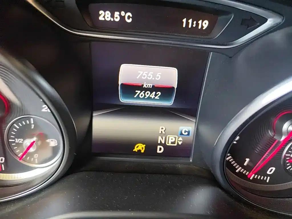 Imported Mercedes-Benz CLA 2017 CLA 200 Dynamic — миниатюра 19