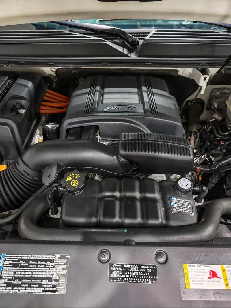 2012 Cadillac Escalade 6.0L Automatic 4WD 8-Seater (Parallel Import) — миниатюра 15